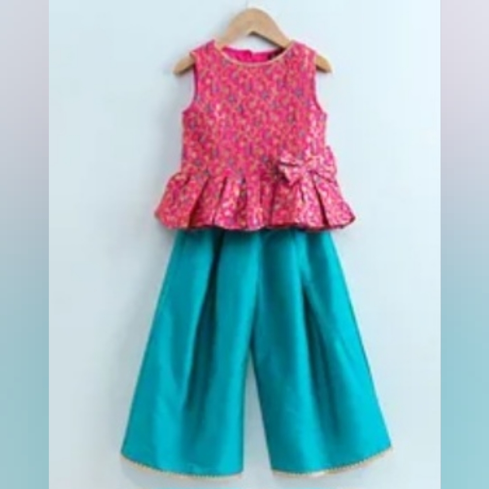 Twisha sleeveless floral design top with palazzo pants